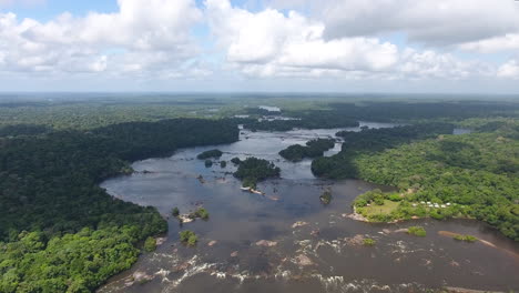 Saut-Maripa-Oiapoque-River-In-Guayana-Per-Drohne